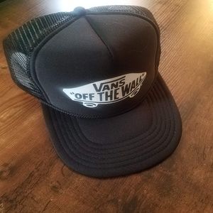 Vans snapback trucker hat